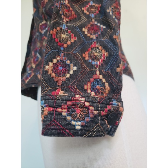VTG Coldwater Creek Womens Petite PXS Embroidered Jean Jacket Southwestern Aztec - Picture 6 of 9